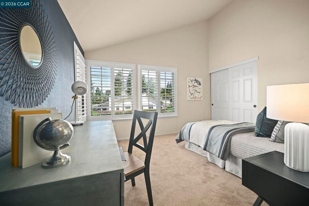 Image 25 of property listing at 900 Woodland Dr, San Ramon, CA 94582