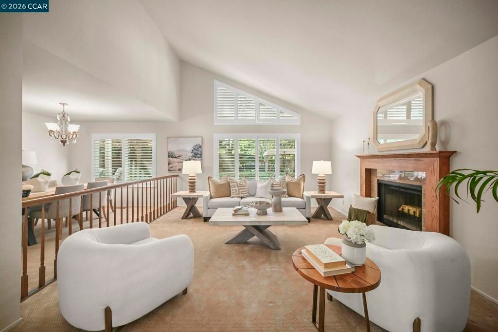 Image 5 of property listing at 900 Woodland Dr, San Ramon, CA 94582