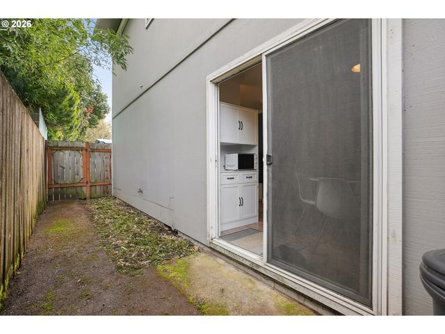 6919 N LEAVITT Ave B1, Portland, OR 97203