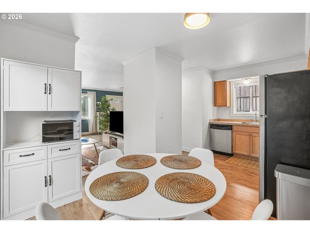 6919 N LEAVITT Ave B1, Portland, OR 97203