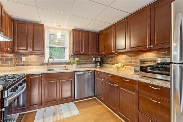 714 North Ave West, Westfield Town, NJ 07090