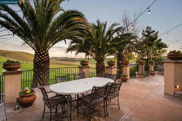 4640 4640 Kingswood Dr, Danville, CA 94506