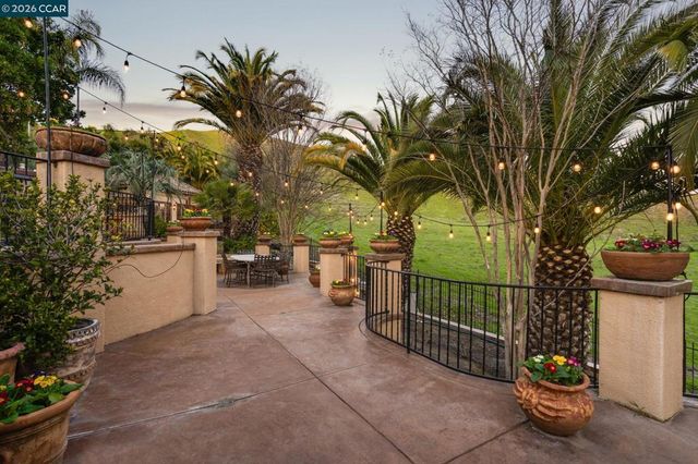 4640 4640 Kingswood Dr, Danville, CA 94506