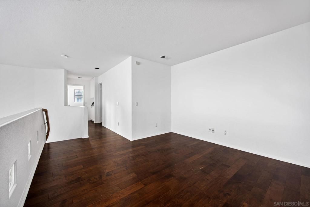 Image 14 of property listing at 12481 Cavallo St, San Diego, CA 92130