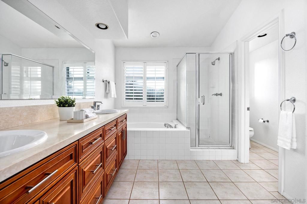 Image 17 of property listing at 12481 Cavallo St, San Diego, CA 92130