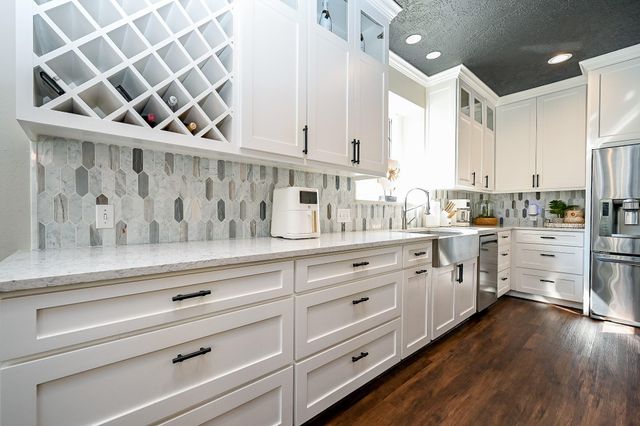 13606 Champions Centre Drive, Houston, TX 77069