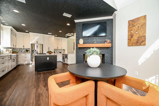 13606 Champions Centre Drive, Houston, TX 77069