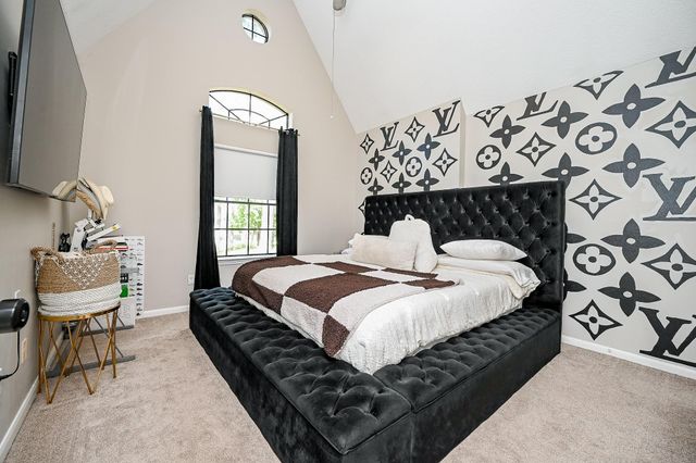 13606 Champions Centre Drive, Houston, TX 77069