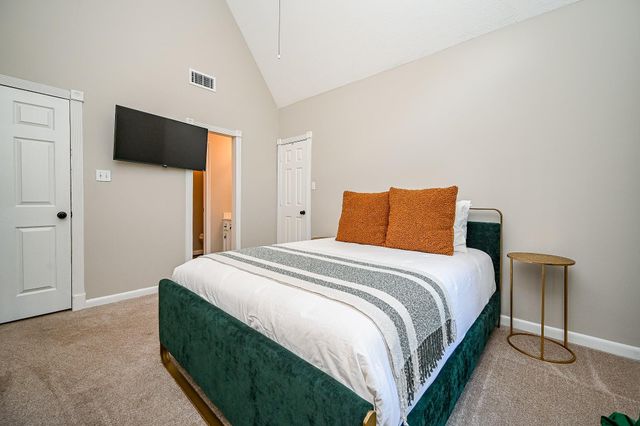 13606 Champions Centre Drive, Houston, TX 77069