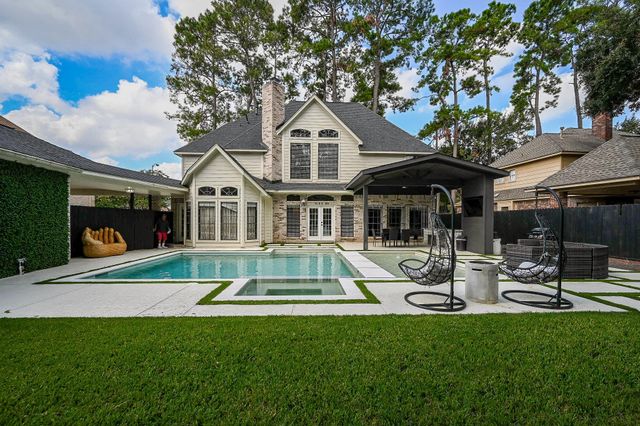 13606 Champions Centre Drive, Houston, TX 77069