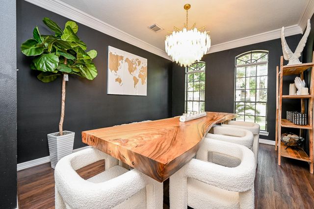 13606 Champions Centre Drive, Houston, TX 77069