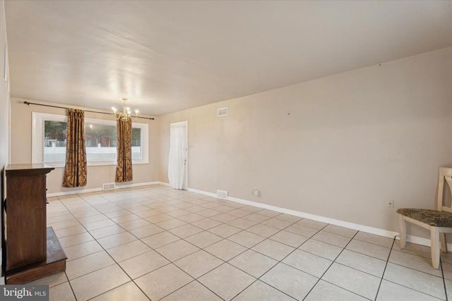 301 S NEW ARDMORE AVE, Broomall, PA 19008