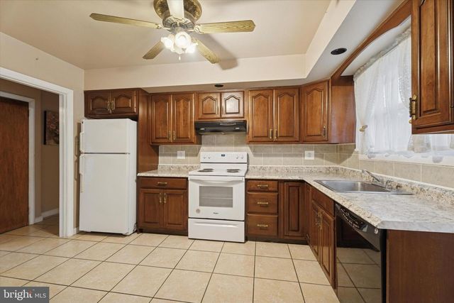 301 S NEW ARDMORE AVE, Broomall, PA 19008
