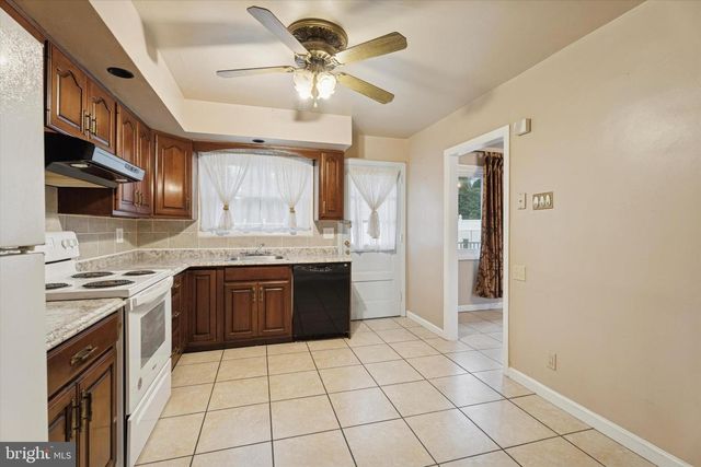 301 S NEW ARDMORE AVE, Broomall, PA 19008