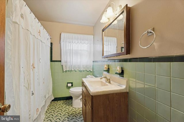 301 S NEW ARDMORE AVE, Broomall, PA 19008