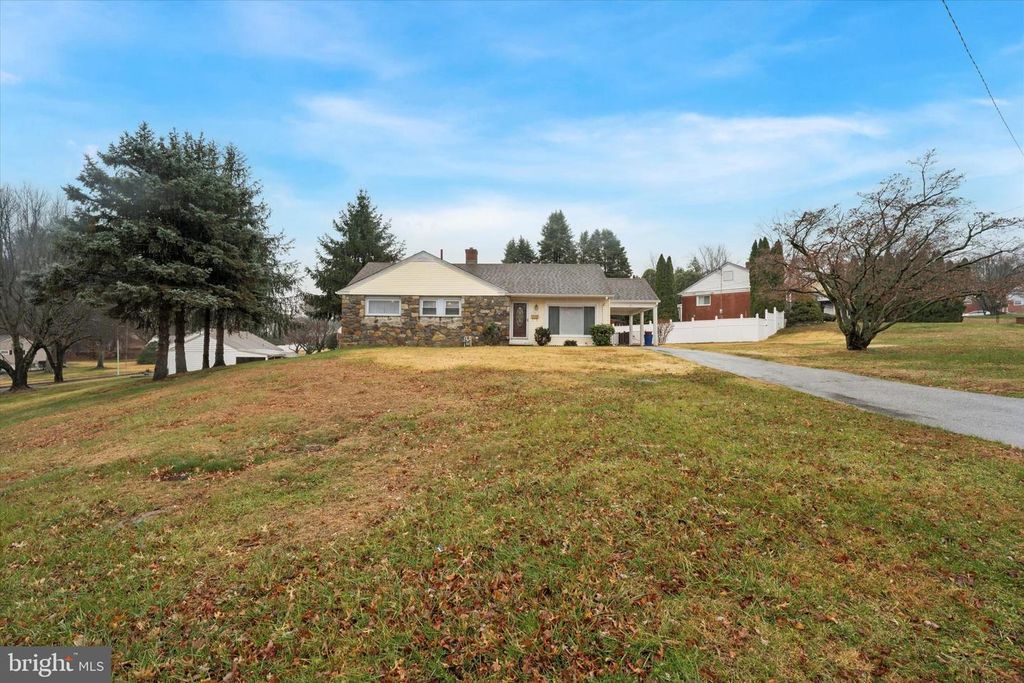 301 S NEW ARDMORE AVE, Broomall, PA 19008