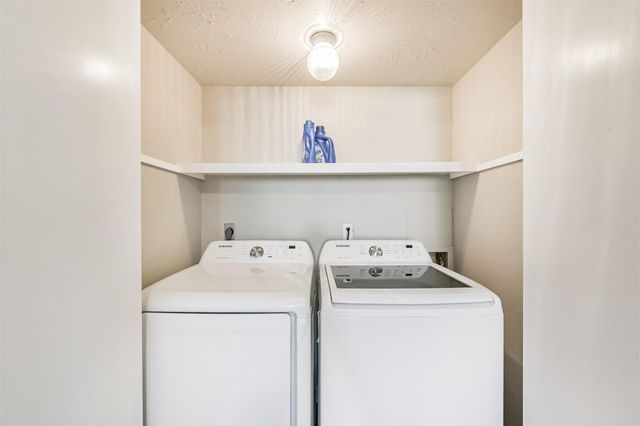 3013 Flower Field Lane 4, Pearland, TX 77584