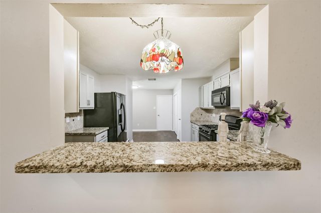 3013 Flower Field Lane 4, Pearland, TX 77584