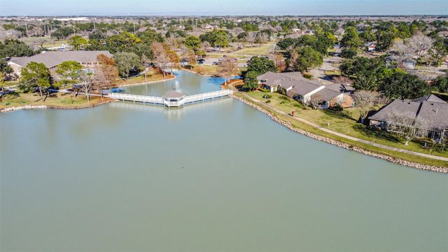 3013 Flower Field Lane 4, Pearland, TX 77584