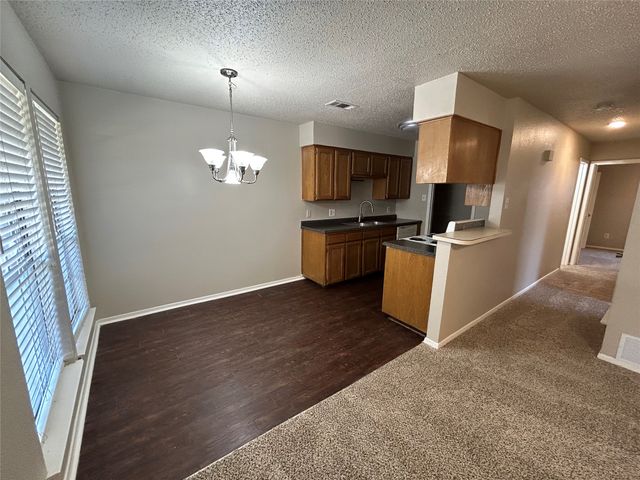 4916 Brianhill Drive B, Fort Worth, TX 76135