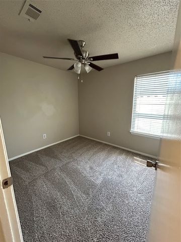 4916 Brianhill Drive B, Fort Worth, TX 76135