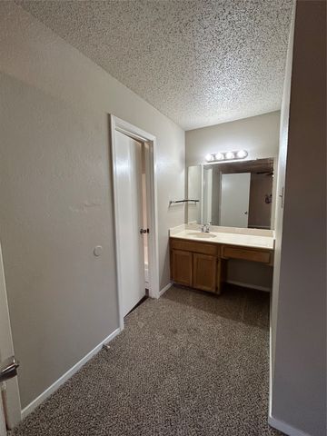 4916 Brianhill Drive B, Fort Worth, TX 76135