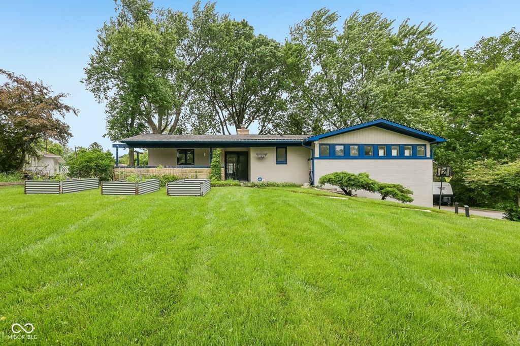 3735 Cheviot Place, Indianapolis, IN 46205