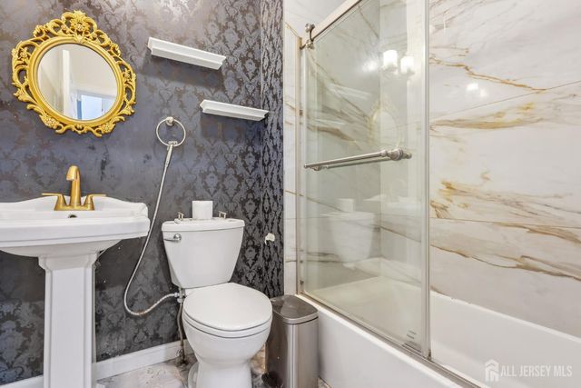 489 Plainfield Road, Edison, NJ 08820