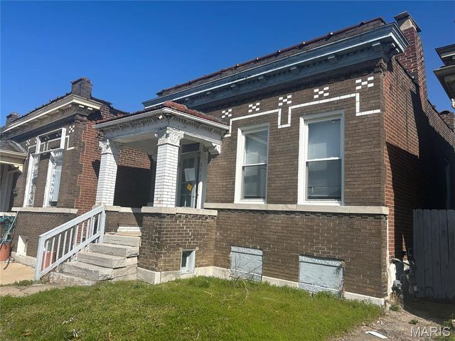 3711 Gravois Avenue, St Louis, MO 63116