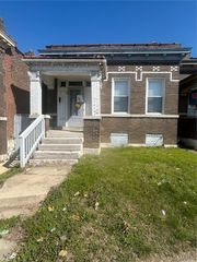 3711 Gravois Avenue, St Louis, MO 63116