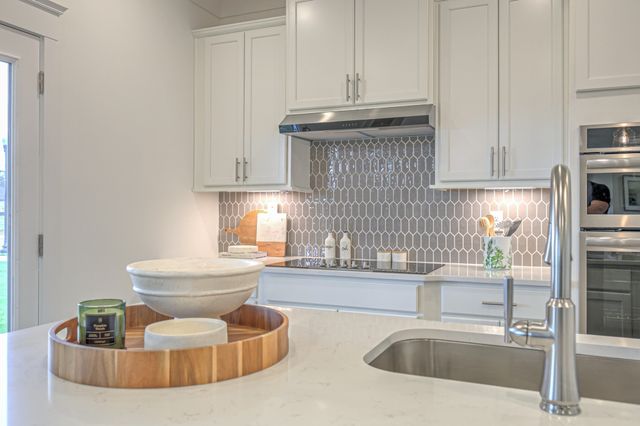 2269 Misty Creek Court, Nashville, TN 37207