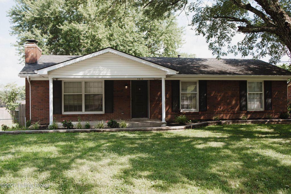 9013 Lyneve Dr, Louisville, KY 40272