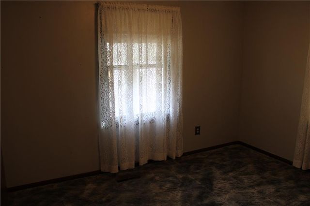 2011 S English Street, Pittsburg, KS 66762