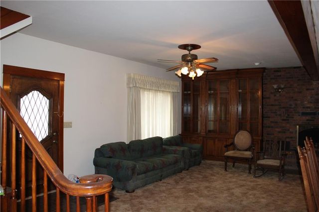 2011 S English Street, Pittsburg, KS 66762