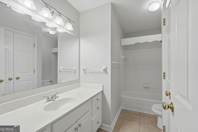 2520 Green Meadow Way, Cumming, GA 30041