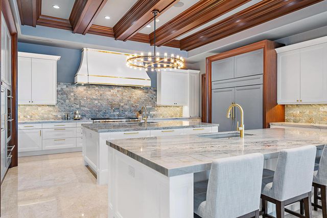 176 Spyglass Lane, Jupiter, FL 33477