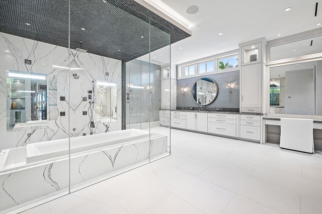 176 Spyglass Lane, Jupiter, FL 33477