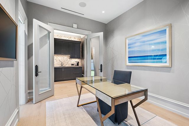 176 Spyglass Lane, Jupiter, FL 33477