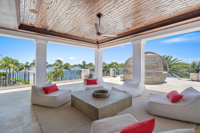 176 Spyglass Lane, Jupiter, FL 33477