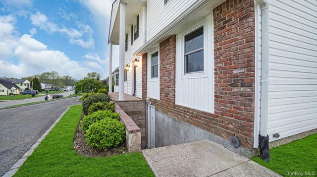 35 John Street, Port Jefferson Station, NY 11776