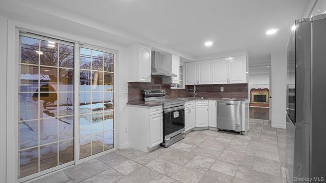 35 John Street, Port Jefferson Station, NY 11776