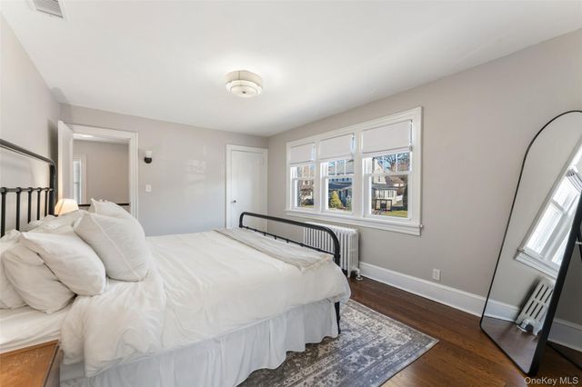 9 Rutgers Place, Scarsdale, NY 10583