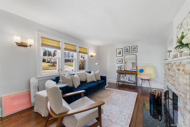 9 Rutgers Place, Scarsdale, NY 10583