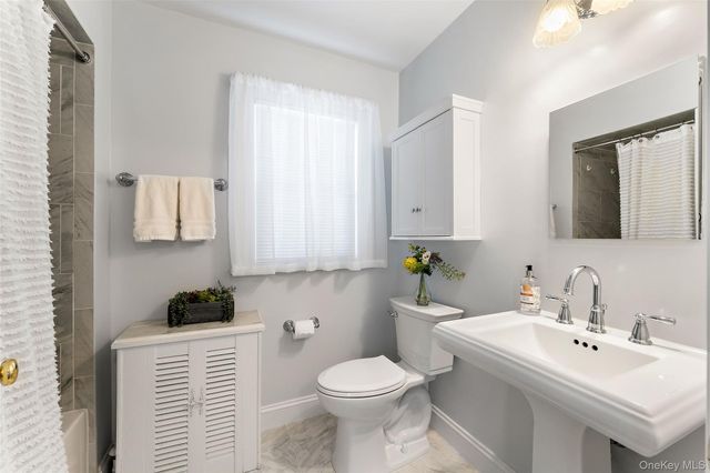 9 Rutgers Place, Scarsdale, NY 10583