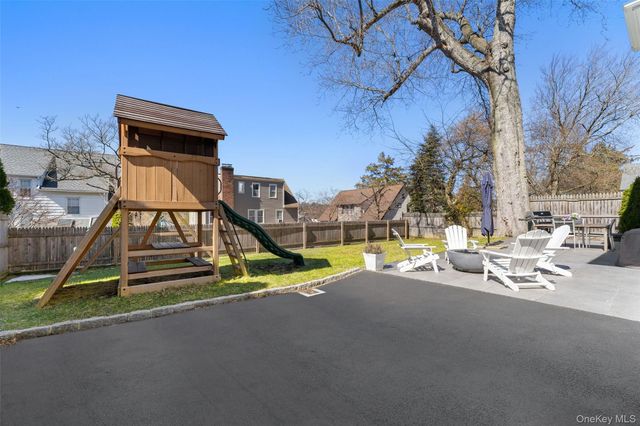 9 Rutgers Place, Scarsdale, NY 10583