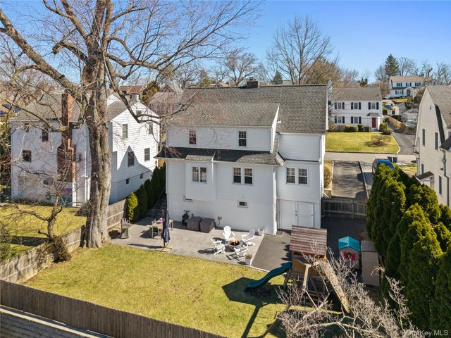 9 Rutgers Place, Scarsdale, NY 10583