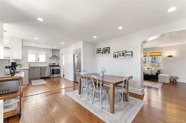 9 Rutgers Place, Scarsdale, NY 10583