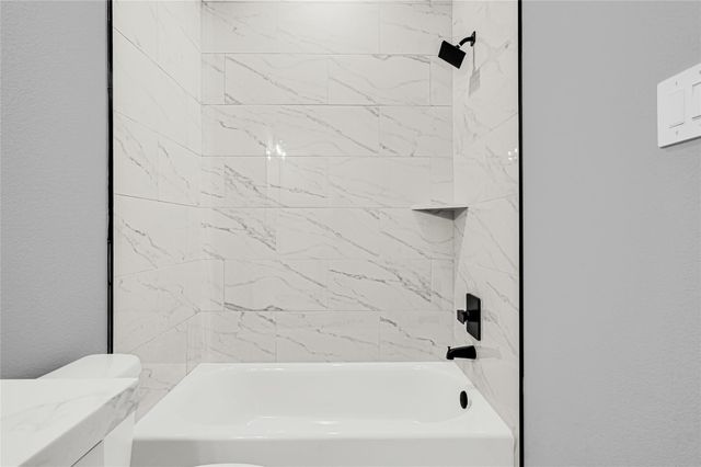 12319 Hawthorne Drive, Montgomery, TX 77356