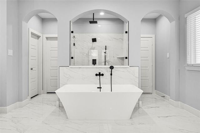 12319 Hawthorne Drive, Montgomery, TX 77356