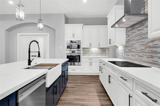 12319 Hawthorne Drive, Montgomery, TX 77356